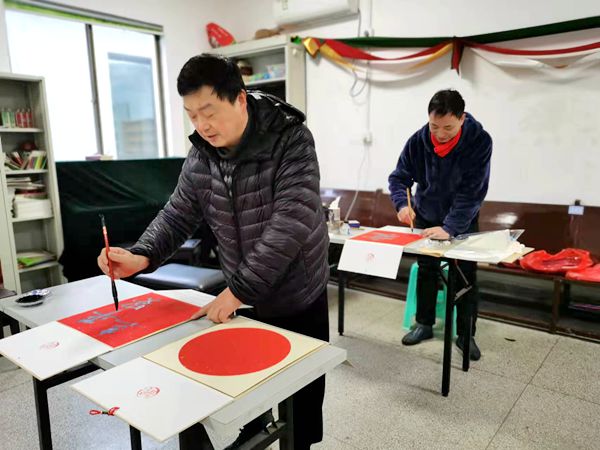 1641376988492228.jpg 1641370488833493.jpg