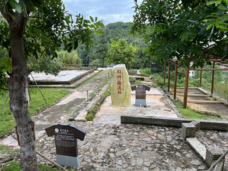 1695287674142025.jpg 牧师楼遗址.jpg