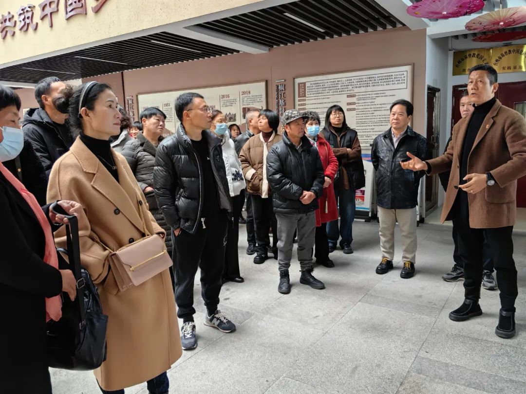 1705886008838551.jpg 640.jpg