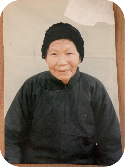 1713252177515583.jpg 上官海泉的母亲——人称“老娘”.jpg