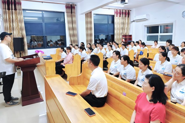 1722583008222354.jpg 03彼此互动交流_副本.jpg