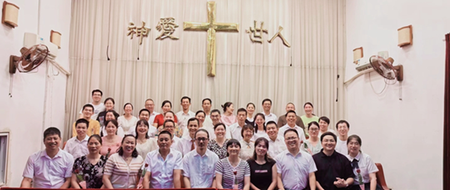 1724125575254563.jpg 合影.jpg