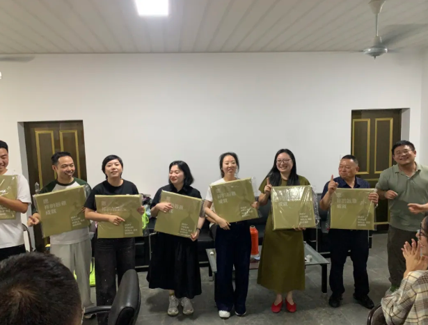 1758250944595679.png image.png