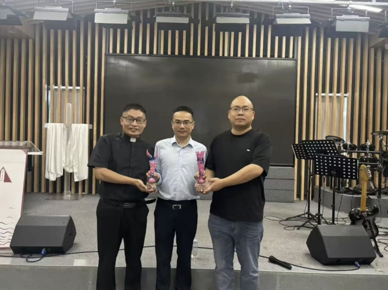 1759711925576017.png image.png