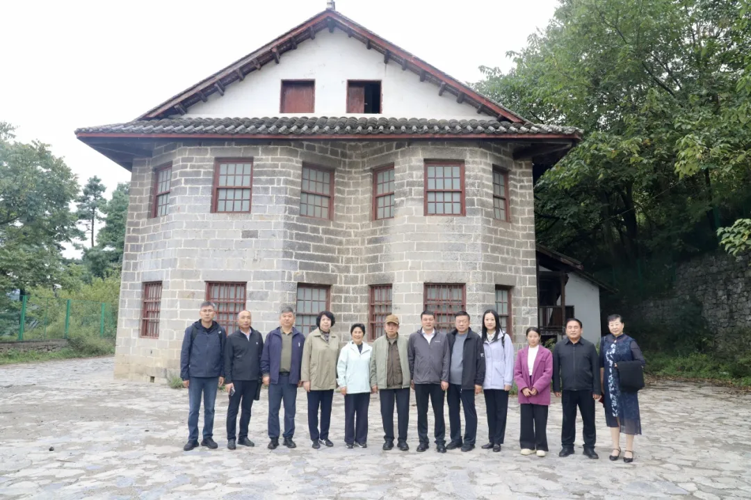 1760662995501575.jpg 1760662995501575.jpg