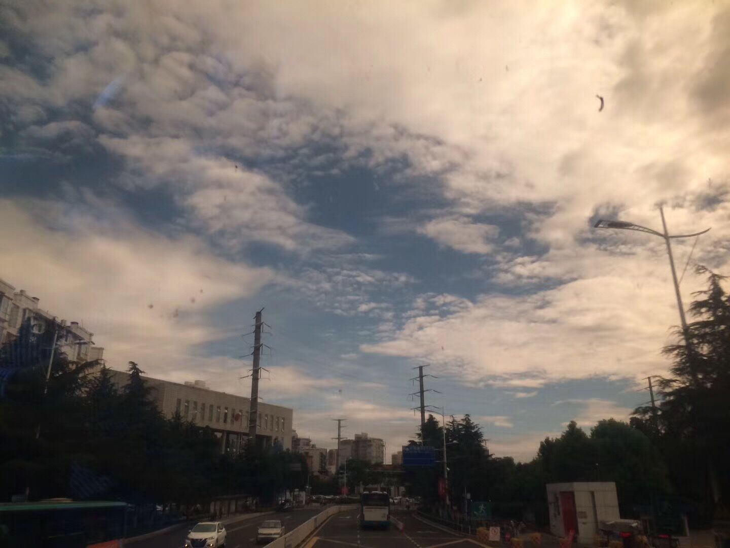 出发去保山.jpg 出发去保山.jpg