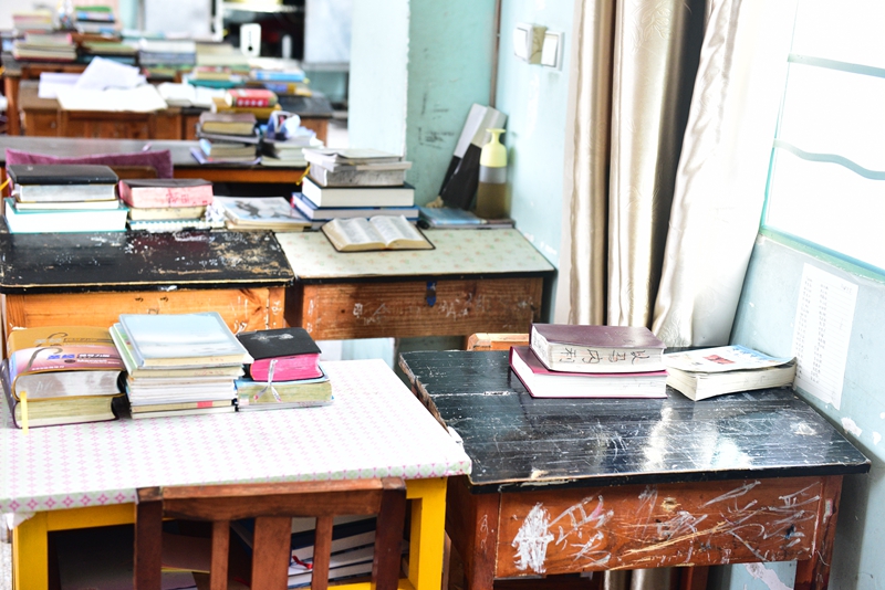 圣经学校一角_副本.jpg 圣经学校一角_副本.jpg