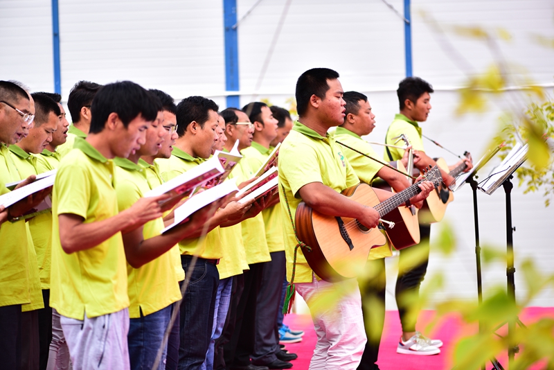 戒毒所学员唱赞美诗_副本.jpg 戒毒所学员唱赞美诗_副本.jpg