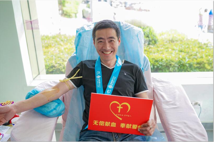 参与献血人士.jpg