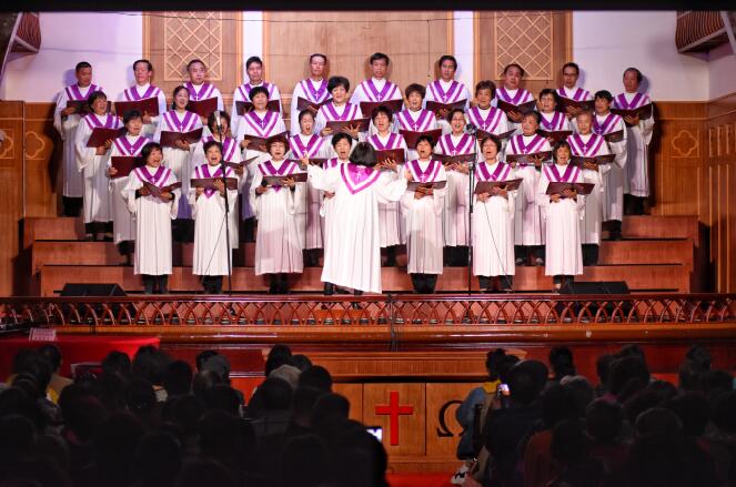 天恩诗班献唱.jpg