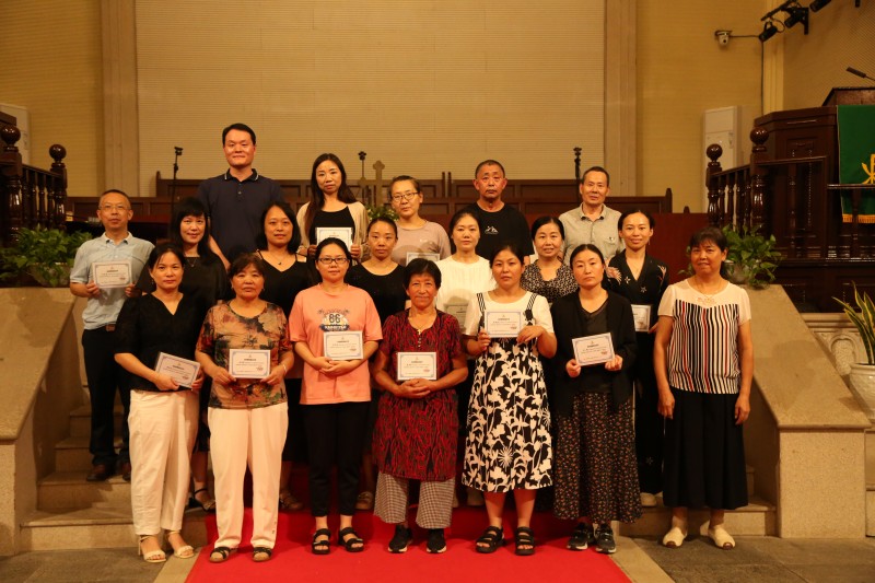 1693361932777693.jpg 狮山堂举行研经课程结业典礼.jpg