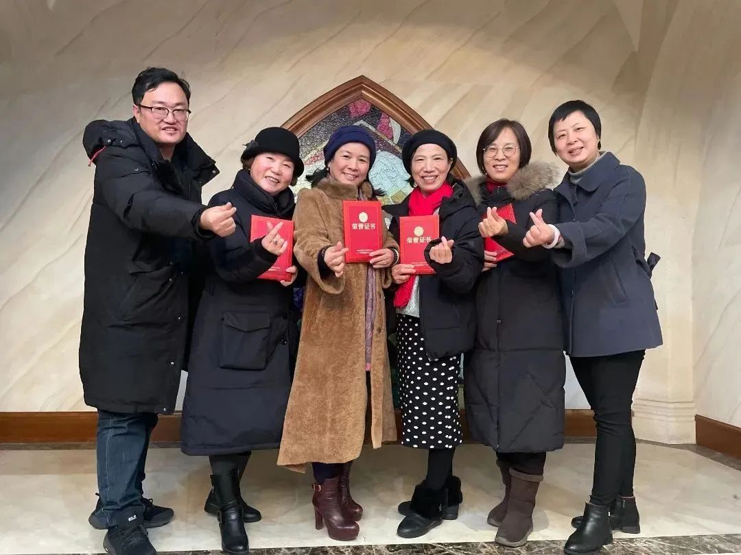 1707393718876555.jpeg 上海天爱公益基金会举办志愿者迎春茶话会-1.jpeg