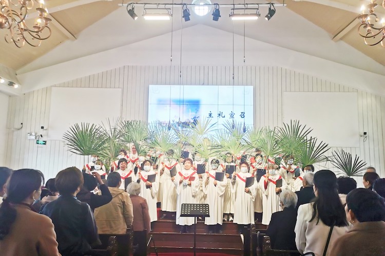 1711756916228071.jpeg 苏州市基督教举行棕枝主日崇拜 .jpeg