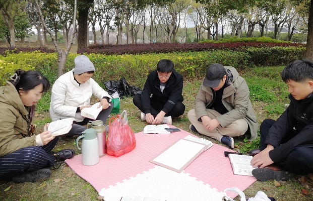 1711692974155212.jpg 安静日户外灵修活动照片.jpg