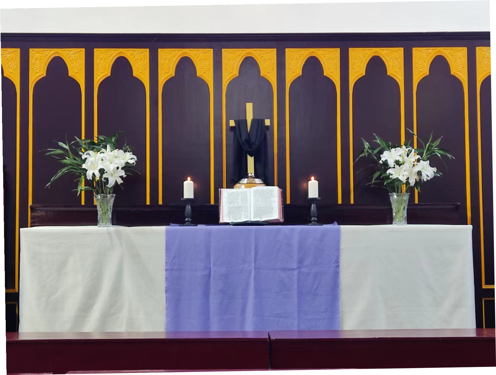 1711806860517714.jpg 受难日的十字架.jpg