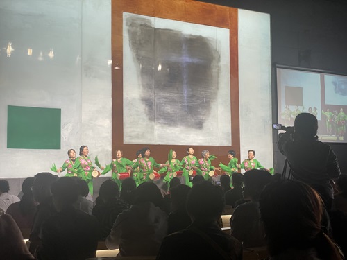 1711884954253349.jpg 花样腰鼓.JPG