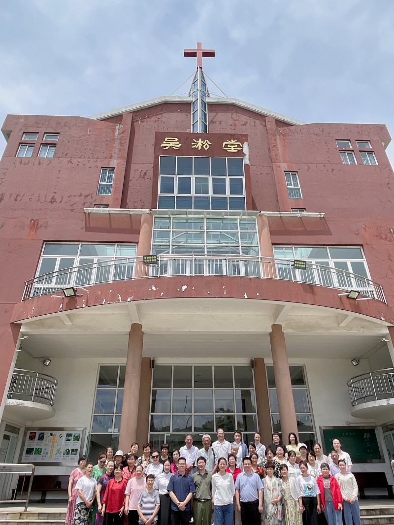 1720492918222840.jpg 参访教堂_副本.jpg