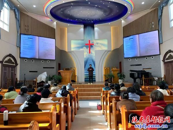 1739008353450445.jpg 培训班.jpg