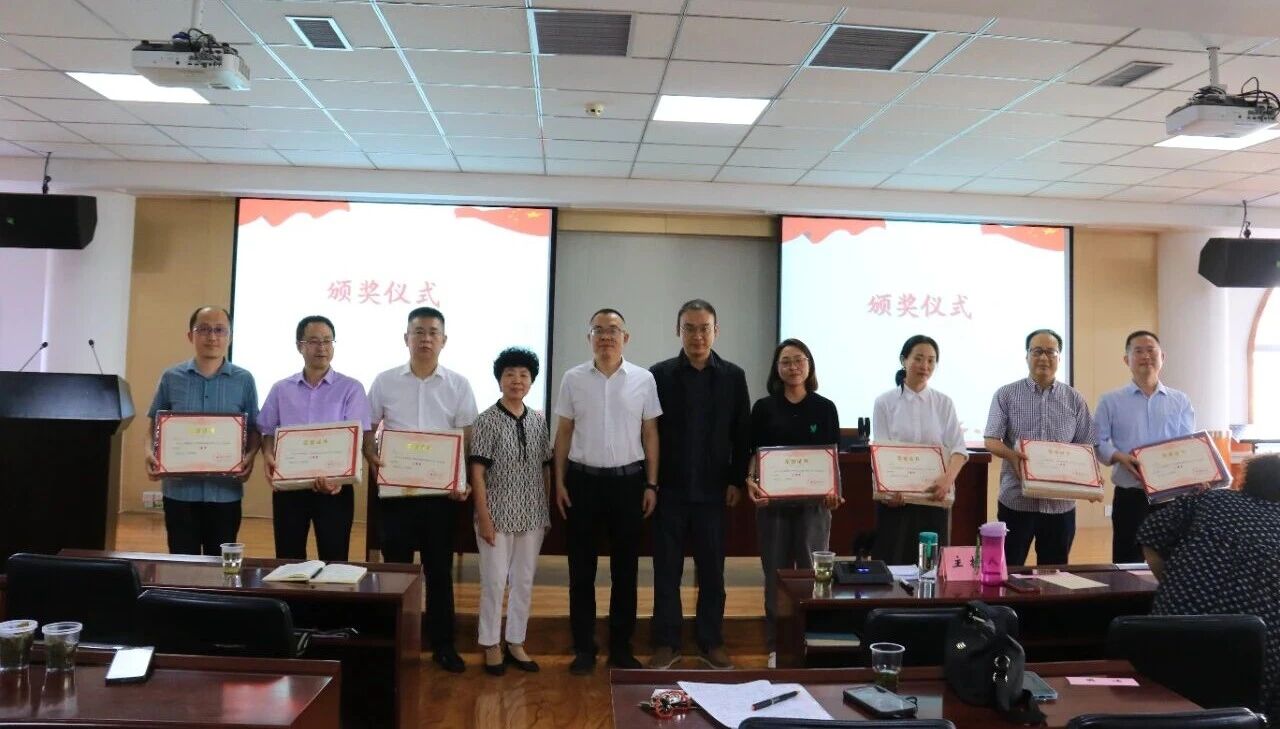 1756690900559128.jpg 3.jpg